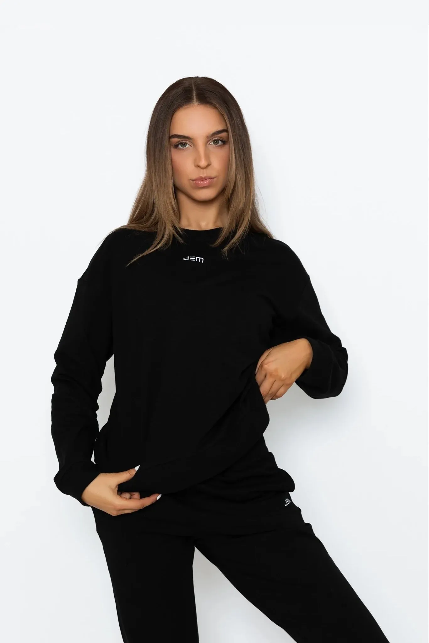 Essential Crewneck - Black