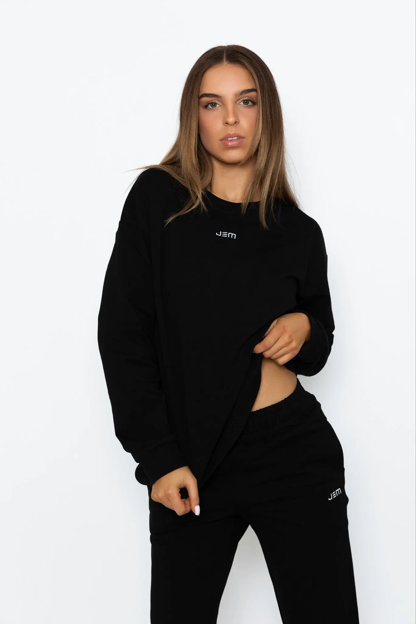 Essential Crewneck - Black